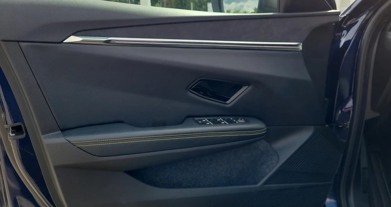 Renault Megane cena 221900 przebieg: 10045, rok produkcji 2022 z Siedliszcze małe 172